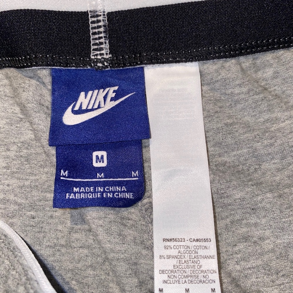 Nike cropped leggings - Picture 3 of 3